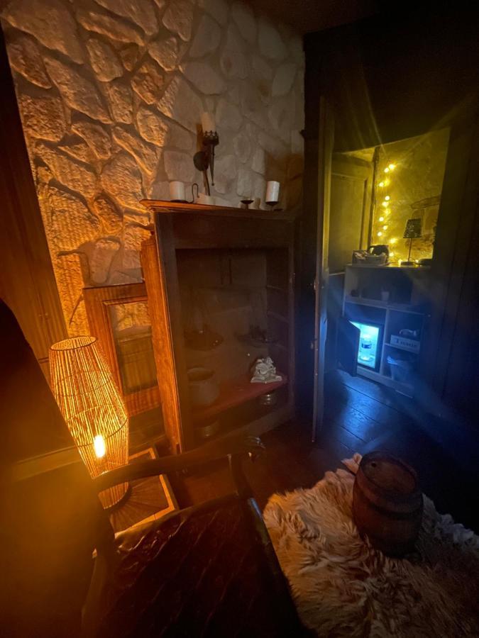 Une Nuit Comme Un Chevalier! Coeur Historique - Hypercentre. トロワ エクステリア 写真